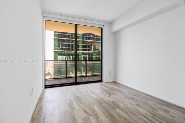 Building Photo - 801 S Miami Ave