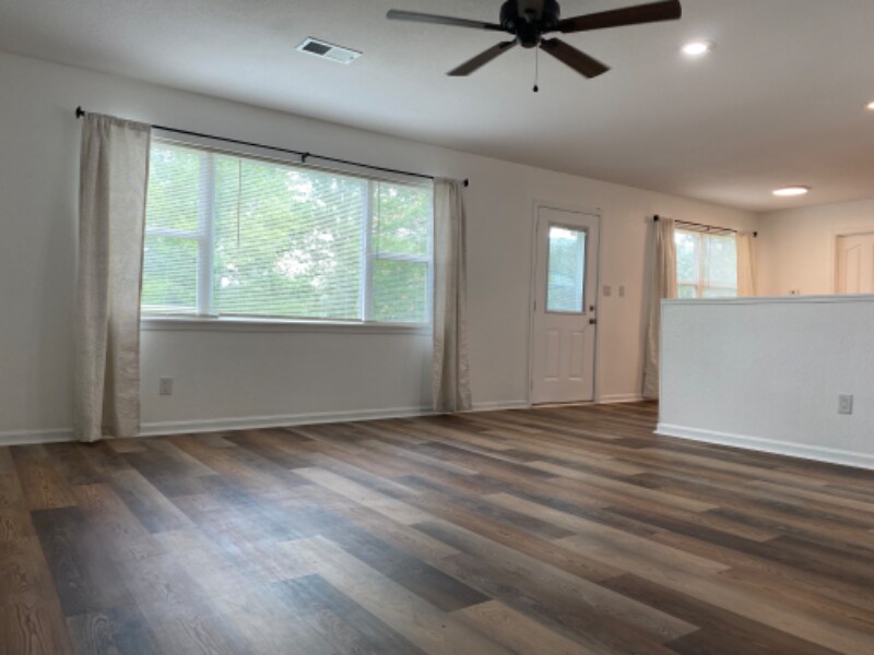 Building Photo - 114 McCurry Terrace
