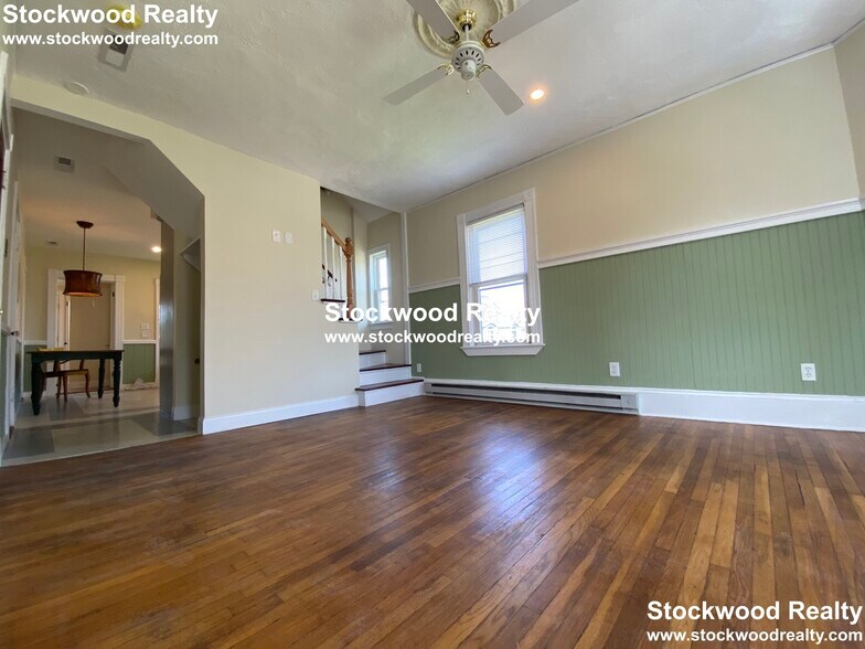 Building Photo - 18 Haverford St