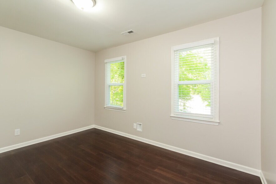 Building Photo - 11025 Ballards Pond Ln