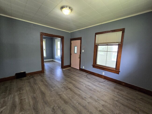 Building Photo - 406 Gable St