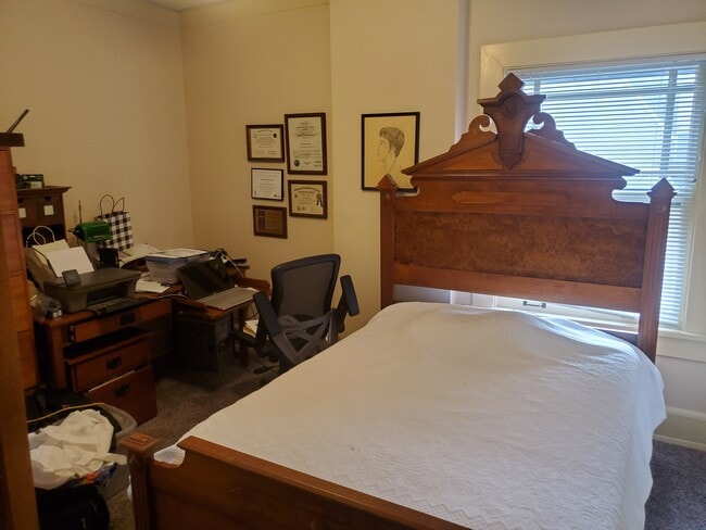 Bedroom 4 - 263 Senator Pl