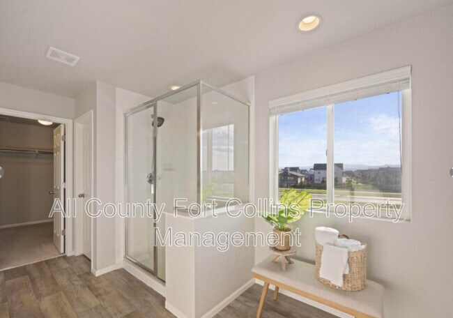 Building Photo - 5217 Alberta Falls St