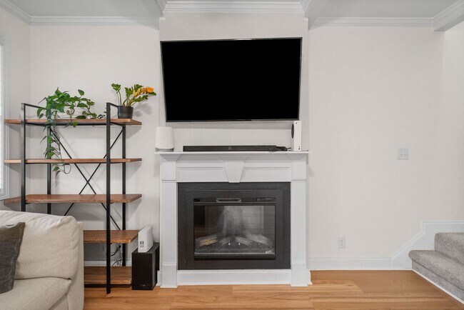 Building Photo - 1004 Black Oak Cir