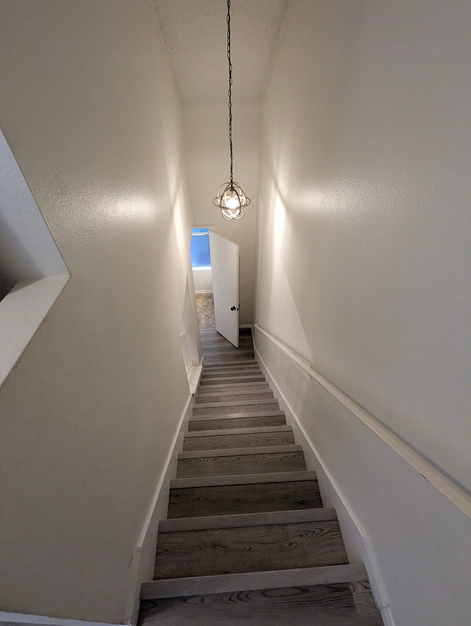 Building Photo - 137 Dogwood Ln