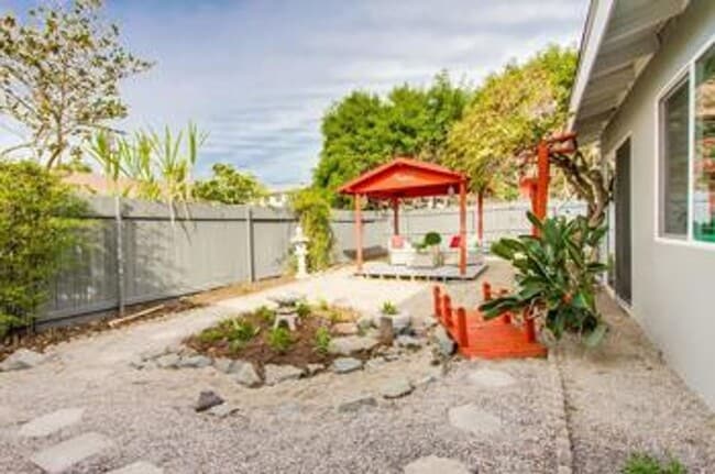 Building Photo - 3BR 2BA house for rent in prime Clairemont  location