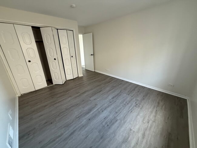 Building Photo - 2300 N Harlem Ave