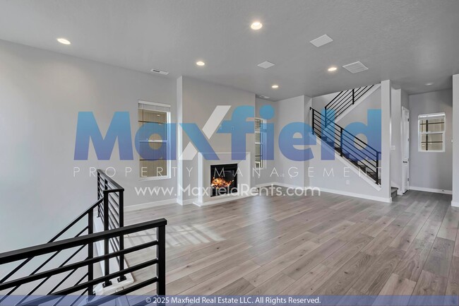 Building Photo - Brand New - Modern Living / 4BD 2.5 BTH 2GAR / Home in Lehi