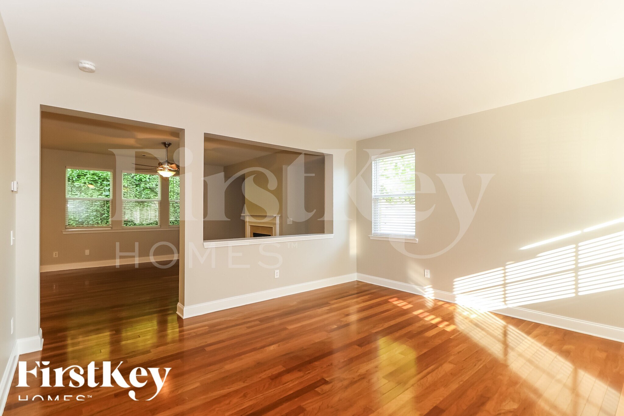 Building Photo - 422 Howell Crossing