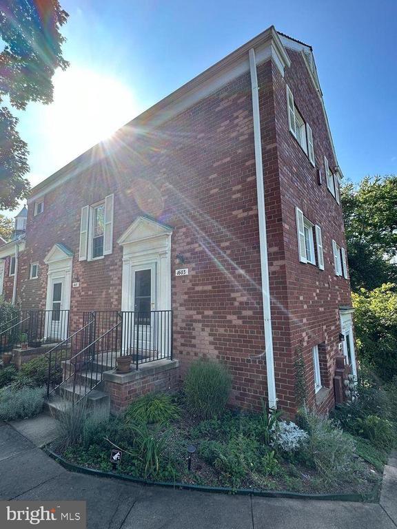 Building Photo - 1603 Fitzgerald Ln