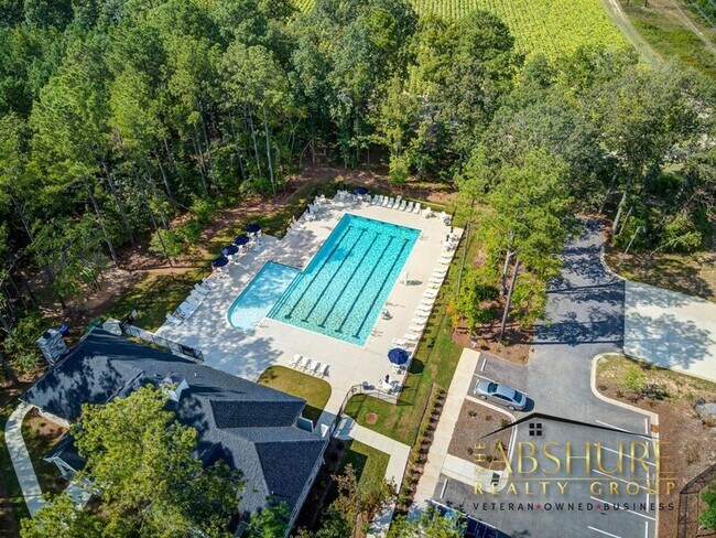 Building Photo - 2123 Water Marsh Trl