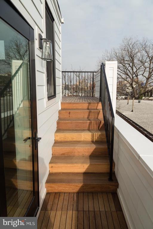 Building Photo - 1443 Euclid St NW