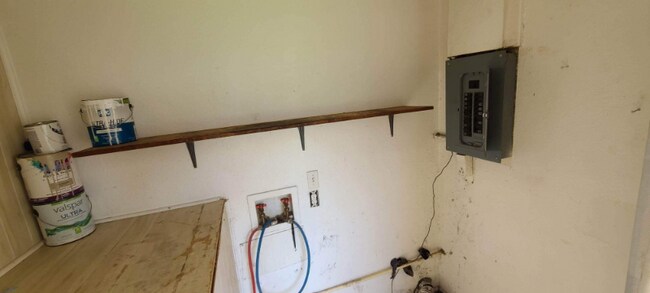 Building Photo - 8289 Pelican Rd