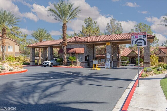 Building Photo - 2200 S Fort Apache Rd
