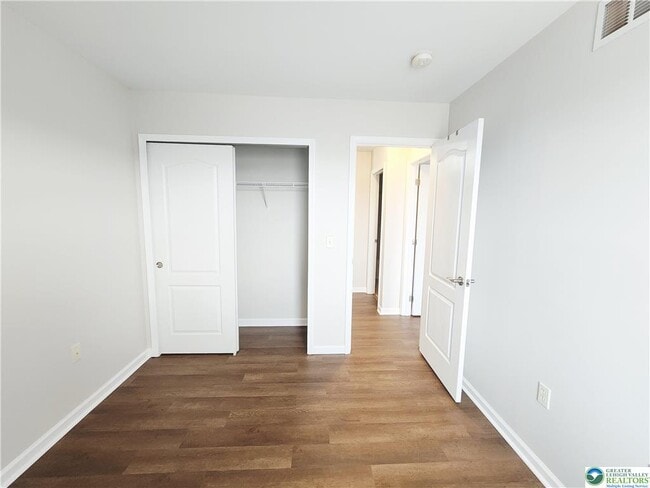 Building Photo - 7510 Pioneer Dr