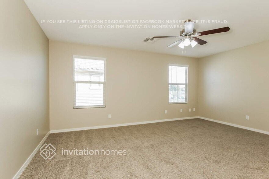 Building Photo - 227 N Scott Dr