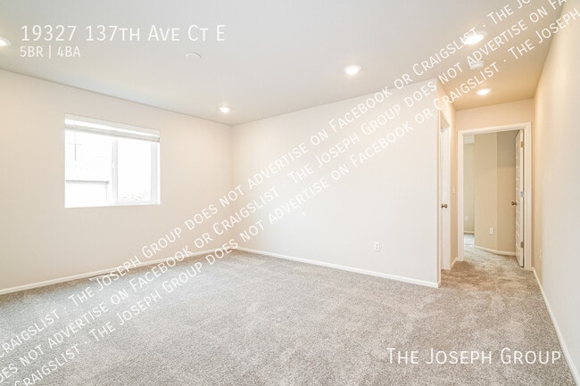 Building Photo - 19327 137th Ave Ct E