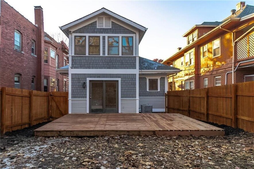 Building Photo - 3535 Jefferson St