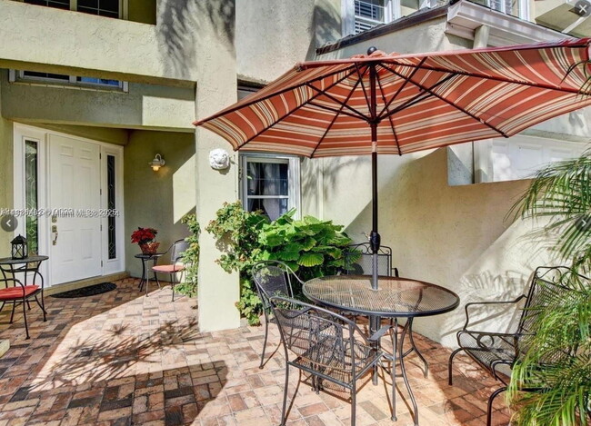 Building Photo - 51 N Lakeshore Dr