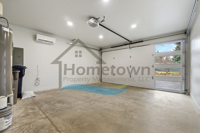 Building Photo - 2025 Home with 3 Bedrooms, 2 Bathrooms, and an Attached 2-Car Garage Available in Sandpoint!