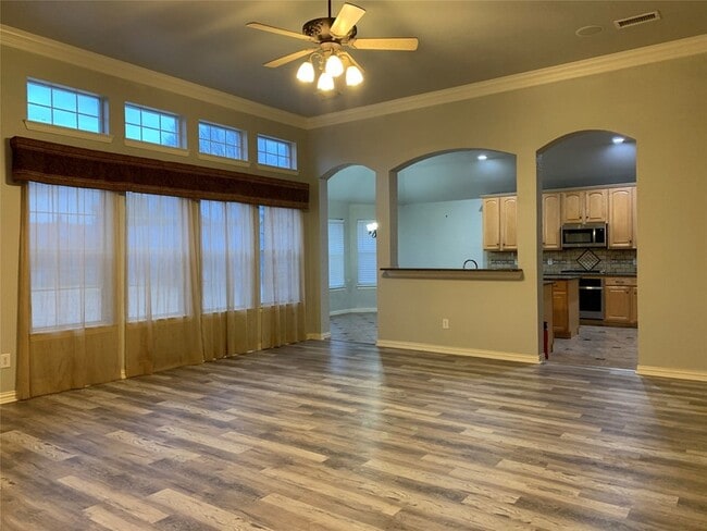 Building Photo - 1313 Limestone Creek Dr