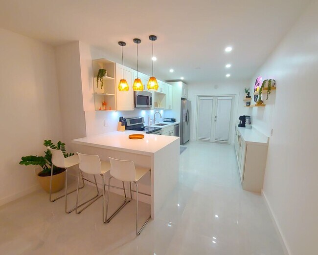 Building Photo - 20520 NE 15th Ave