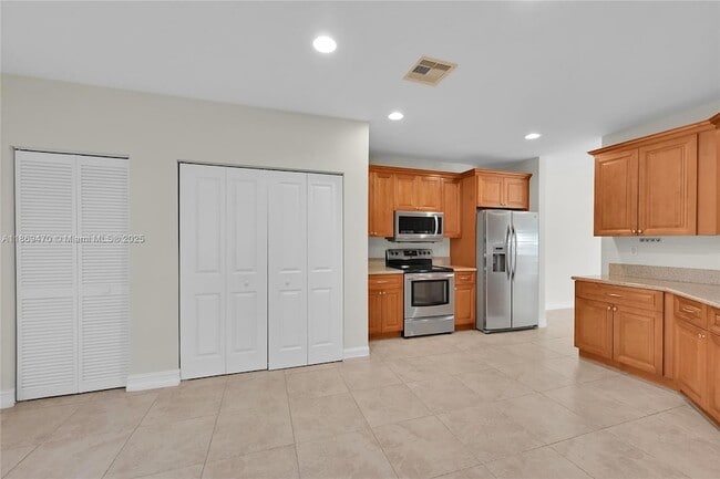 Building Photo - 4425 Hidden Harbour Terrace