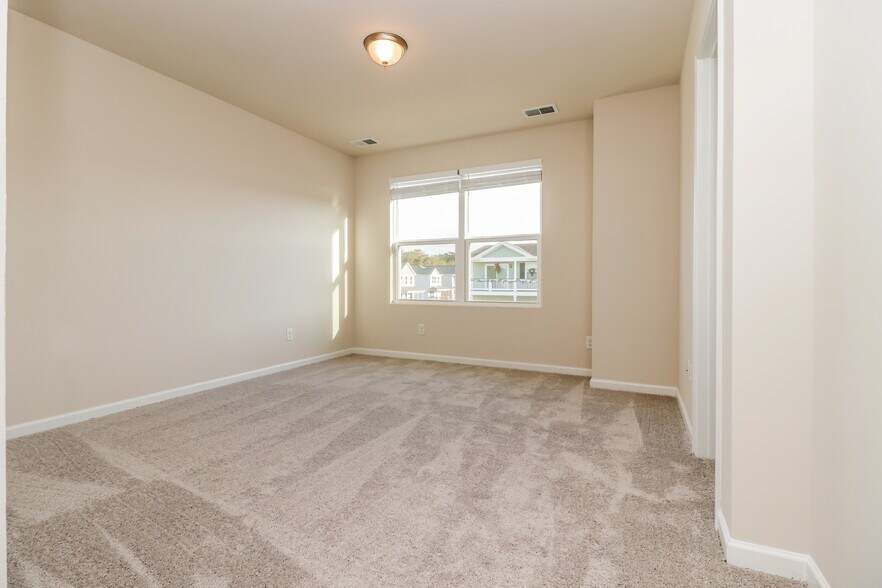 Building Photo - 2 Palmetto Breeze Cir