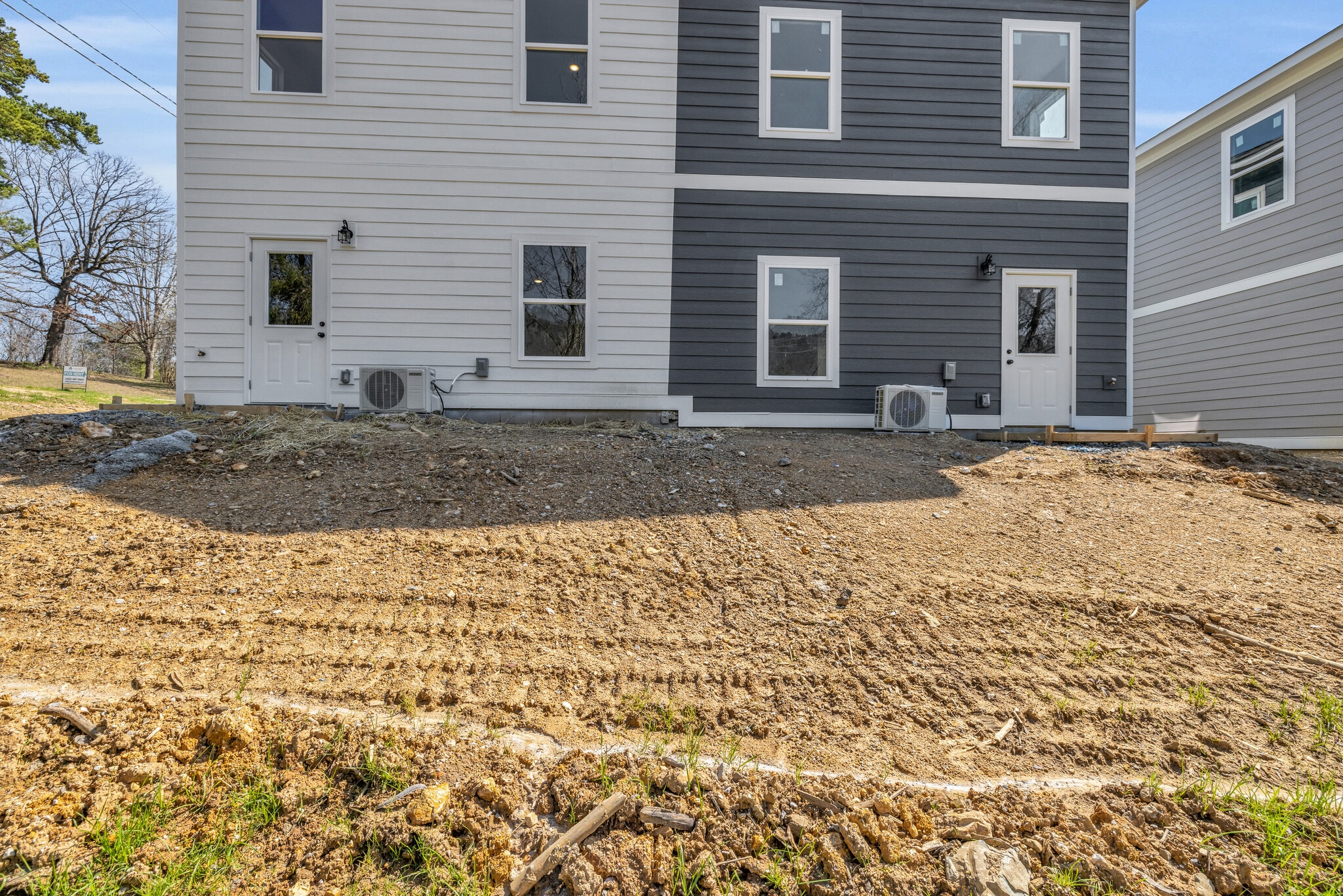 Building Photo - 5563 Stream Ln