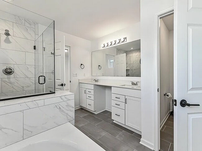 Building Photo - 356 Honey Tree Wy