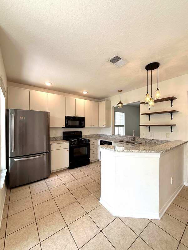 Building Photo - 16221 Bridgewalk Dr