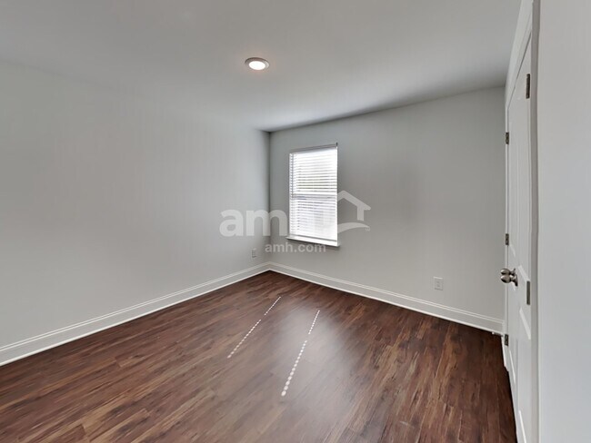 Building Photo - 5263 Blue Mountain Dr