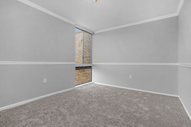 Building Photo - 8689 Greenbelt Rd