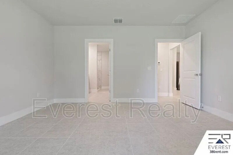 Building Photo - 9 Buffalo Grove Pl