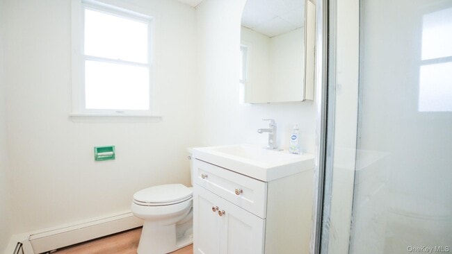 Building Photo - 5 Pearsall Pl