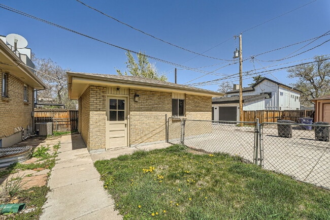 Building Photo - Exceptional 3 bed, 2 bath Home in Berkeley!