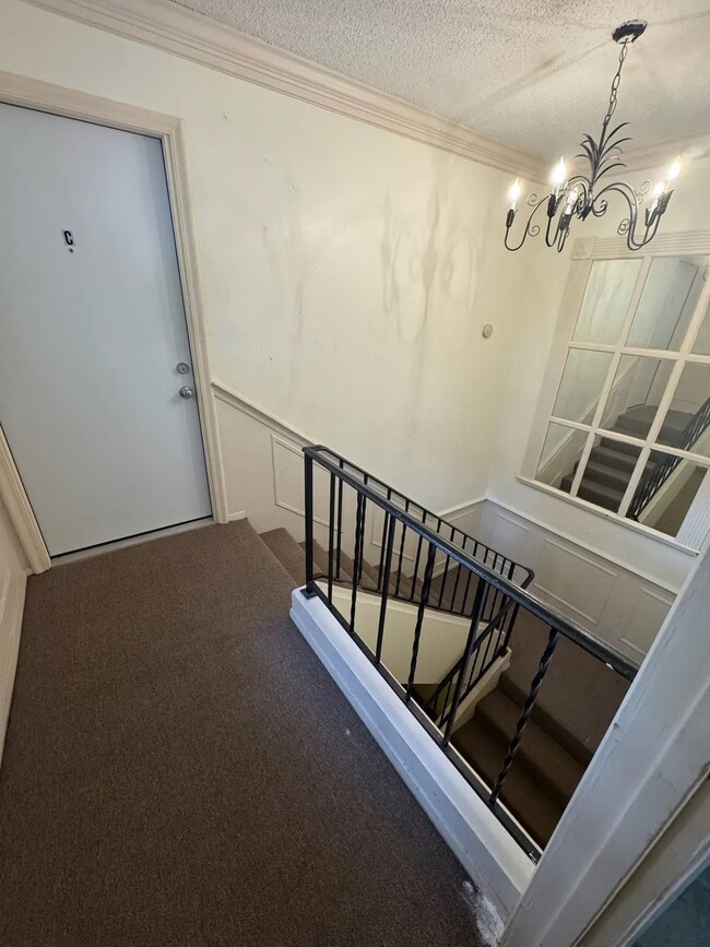 Building Photo - 11609 Chimney Rock Rd