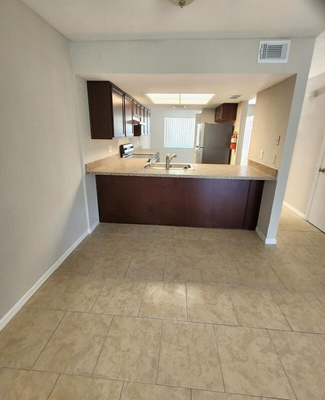 Building Photo - 103 Booth Ln