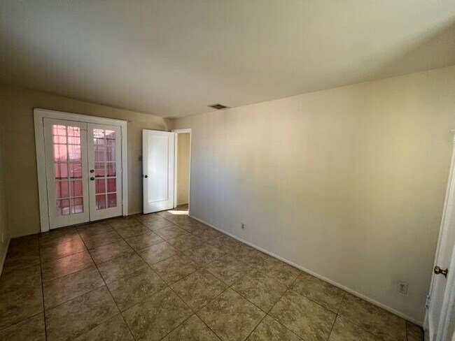 Building Photo - For Rent