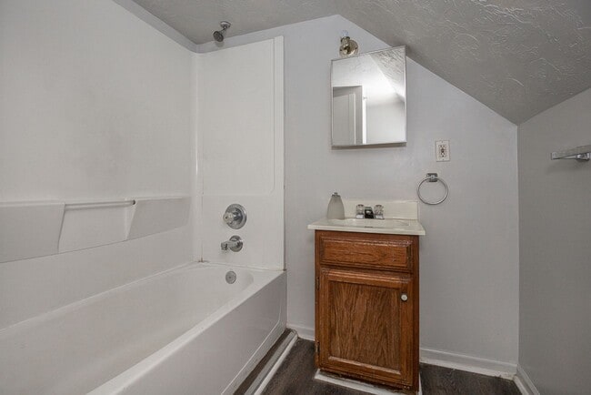 Building Photo - 3333 Desota Ave