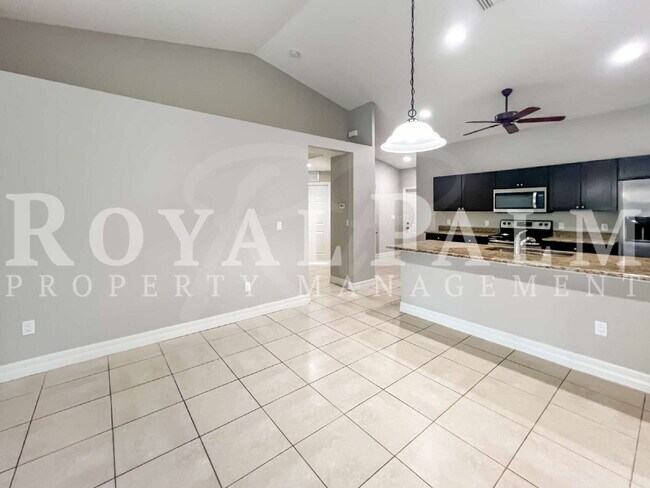 Building Photo - Cozy Up Long-Term & Leaf It All Behind – 3BR/2BA Duplex + Garage & The Favorite Perk: Screened. L...