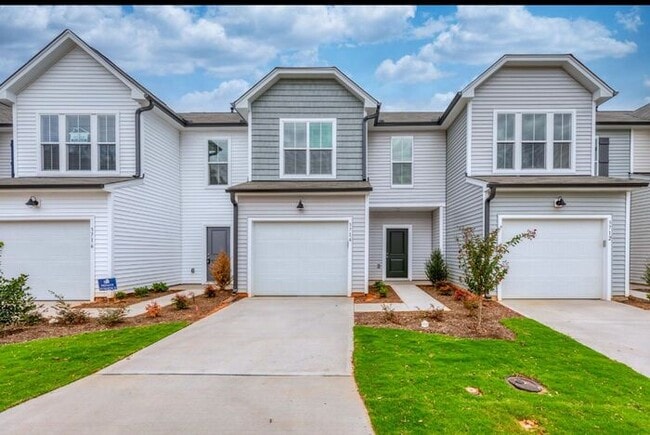 Building Photo - TH, Brand New Construction! Spacious Open Floor Plan, Upgrades throughout, Garage!