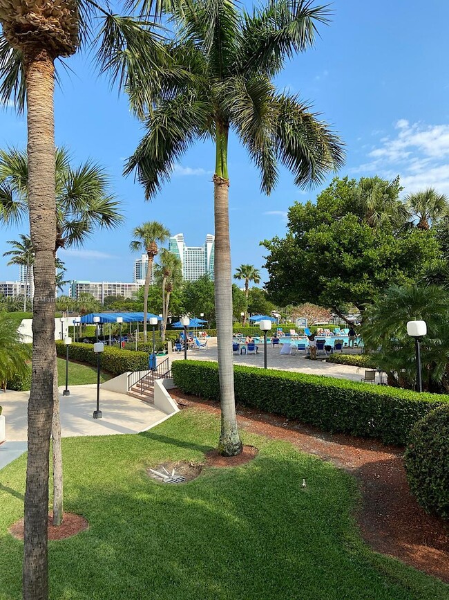 Building Photo - 500 Three Islands Boulevard