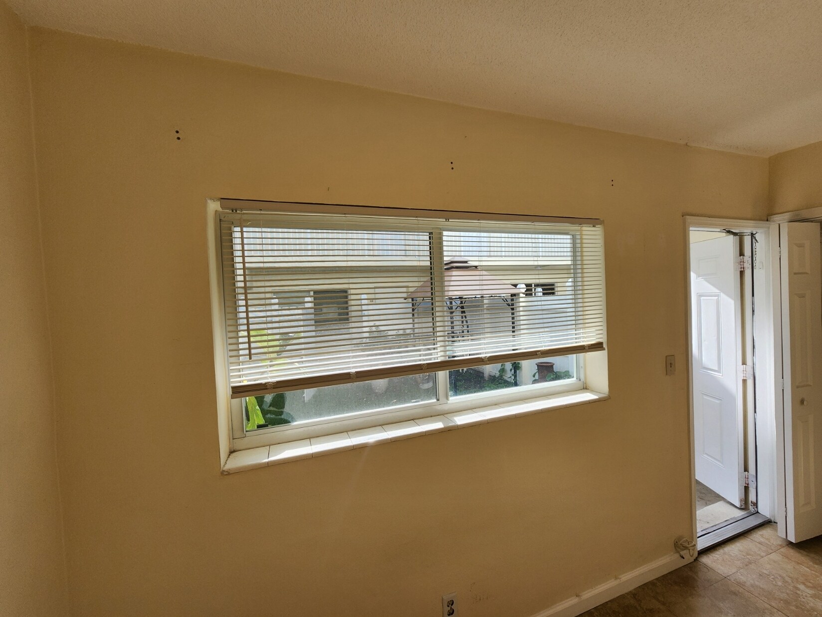 Building Photo - 1878 NE 46th St