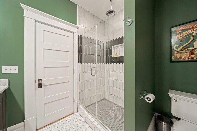 Building Photo - 503 S 3rd St