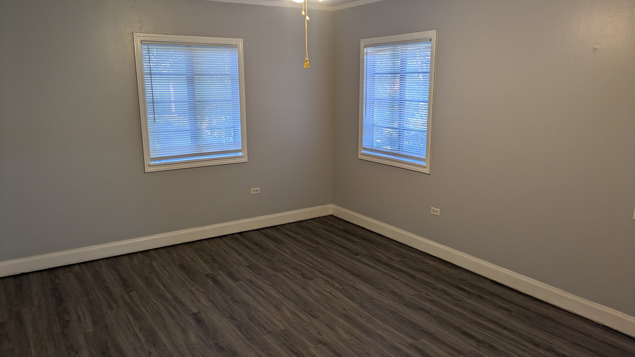 Building Photo - 1816 W Main St