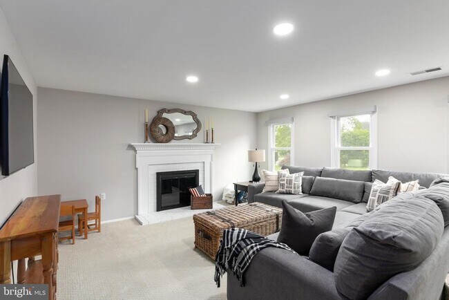 Building Photo - 12029 Cheviot Dr