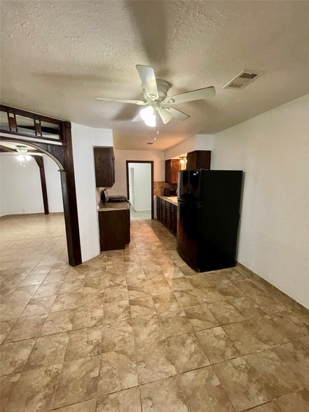 Building Photo - 10823 Eddyrock St