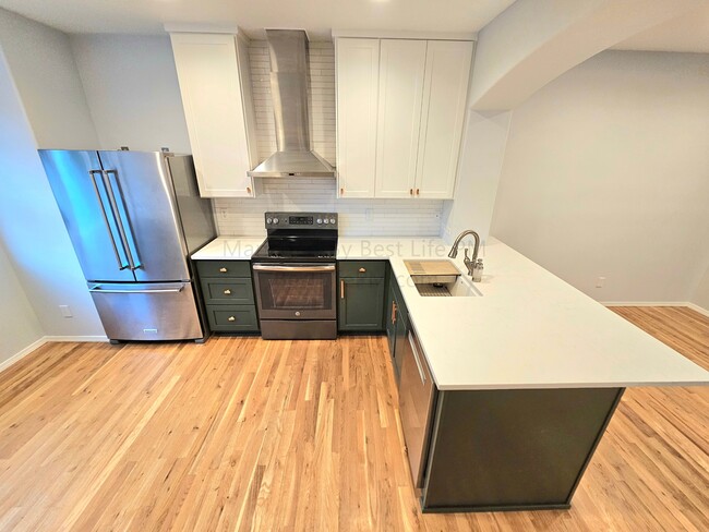 Building Photo - 13990 SW Scholls Ferry Rd