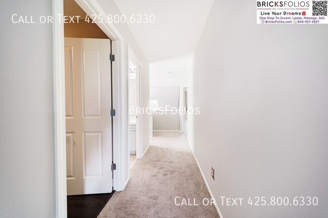 Building Photo - 2728 84th Dr NE